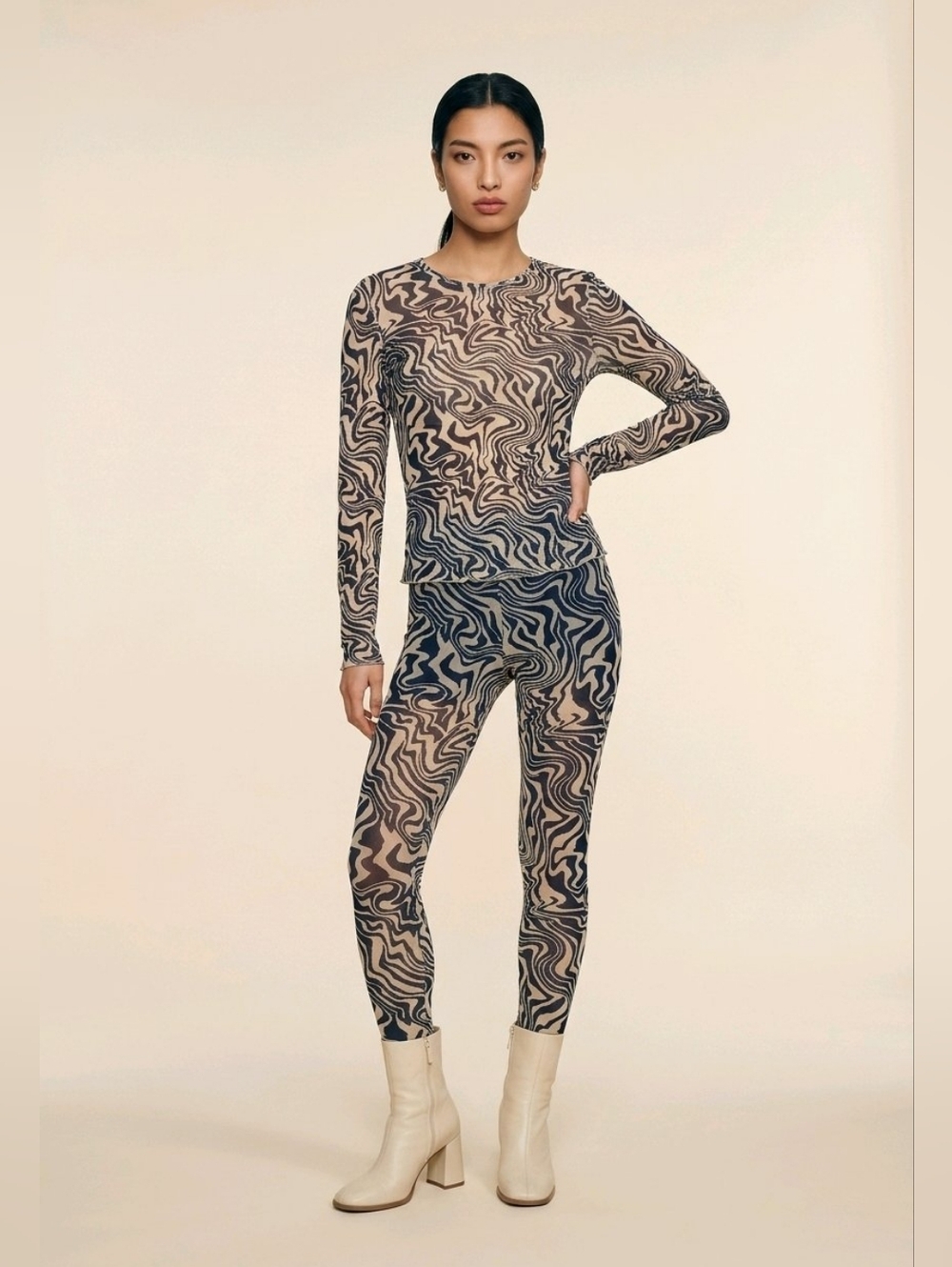 Sheer Pattern TOP NWT